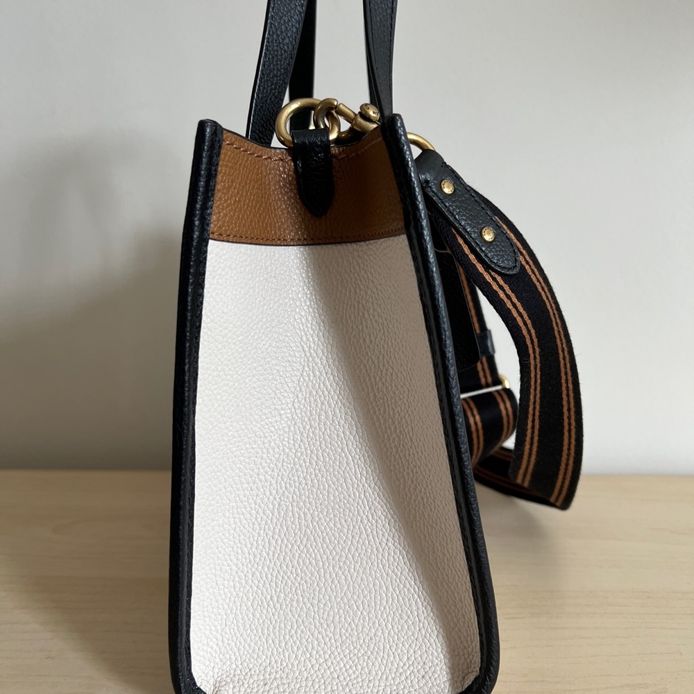 Coach field tote bag 22 - Picture 3 of 6